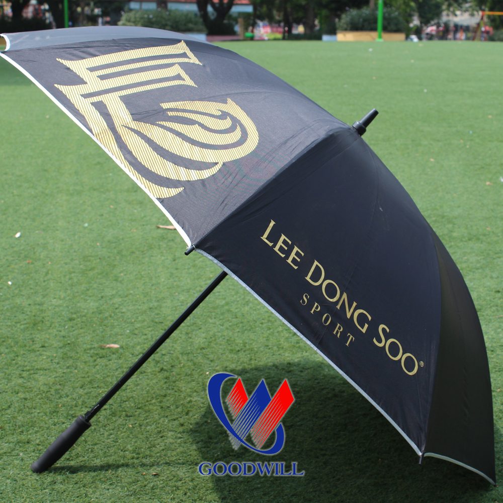 Ô Dù Thẳng Quảng Cáo Thể Thao Đen Viền Trắng In Logo Sang Trọng